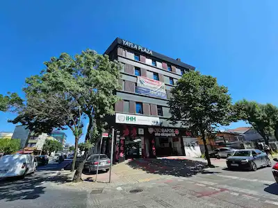 ŞERIFALI TICARI TAVUKÇUYOLU'NDA KÖŞE 200 M2 PLAZA