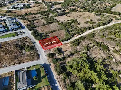 ÇEŞME DALYAN'DA KONUT IMARLI 1019 M2 ARSA