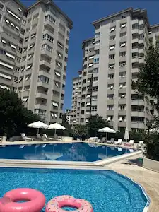 DEMİRLİ  NEZİRAĞA BLOKLARI SİTESİ  5+1 LÜKS NADİR BULUNAN GENİŞ DAİRE