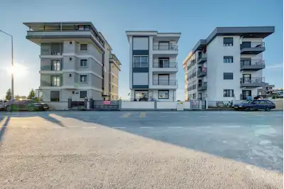 CAMIKEBIR PRESTIJLI KONUMDA,BAHÇE KULLANIMLI ÖZEL 2+1 DAIRE