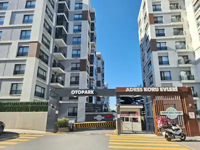 SANCAKTEPE  GENİŞ VE FERAH MANZARALI  2+1 KİRALIK DAİRE