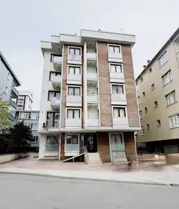 ÇAMÇEŞME’DE TERAS KEYİFLİ 4+1 DUBLEKS KİRALIK DAİRE