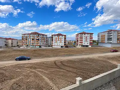 REMAX ARTIS'DEN KAYAKYOLU'NDA SATILIK 2+1 DAIRE
