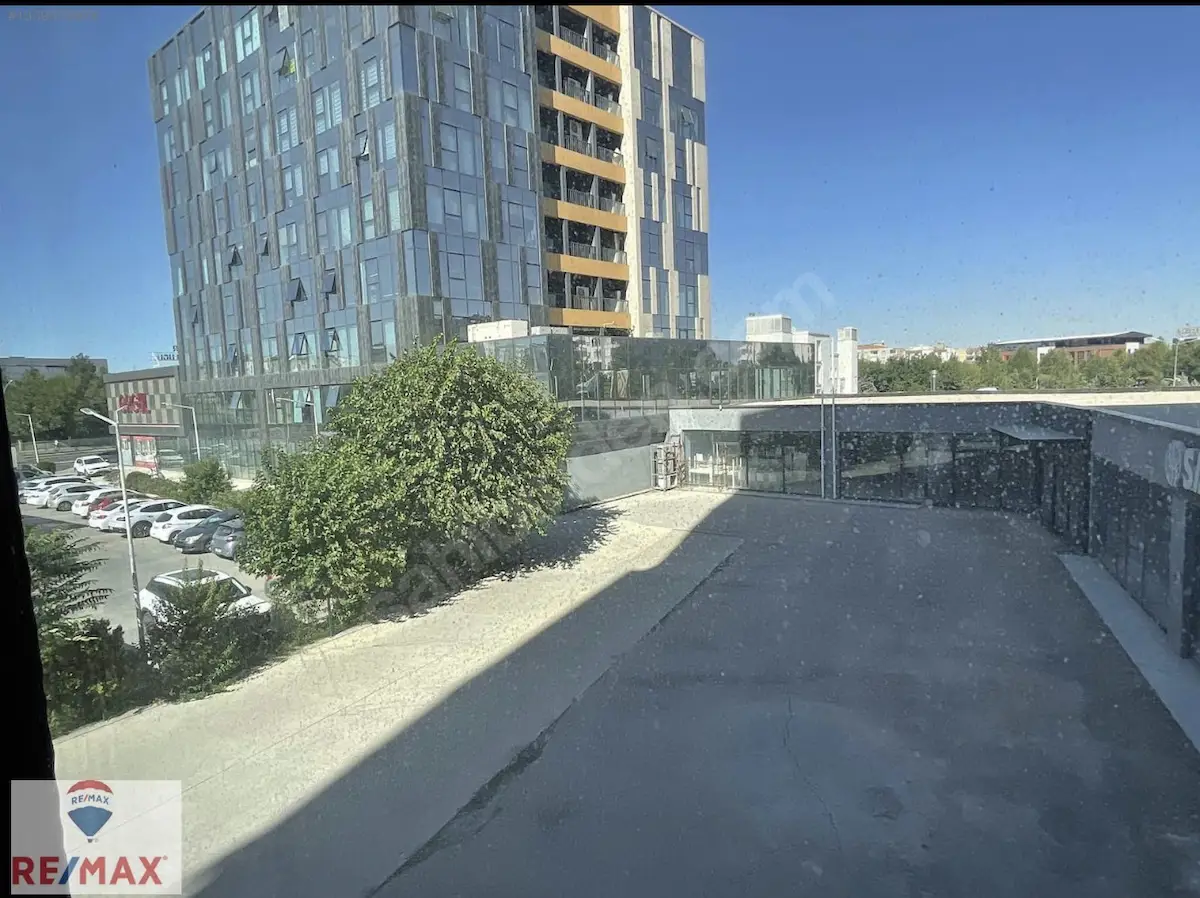 URFA YOLU ÜZERİ ÖZKILIÇ PLAZADA TERASLI CADDE CEPHELİ SATILIK 3+1 OFİS BÜRO