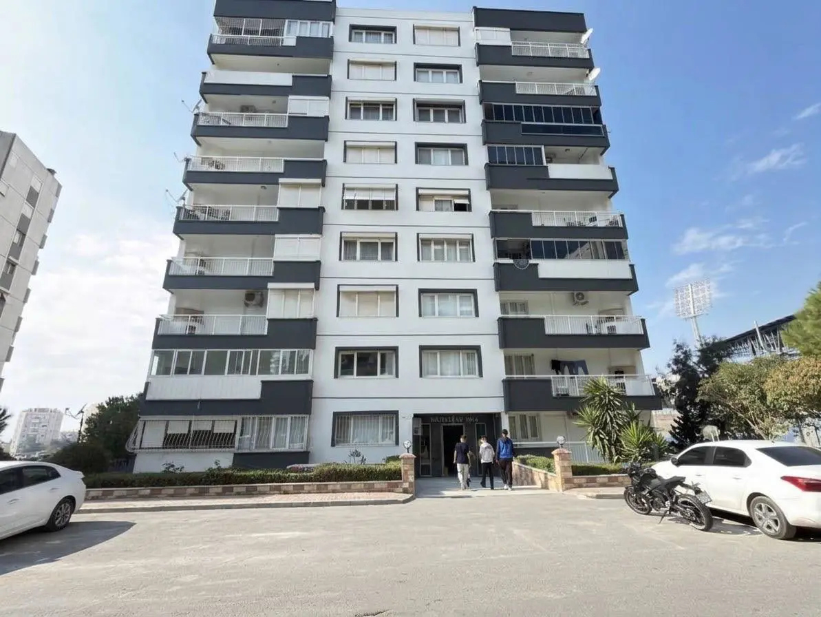 BUCA CUMHURIYET MAHALLESI 3+1 SATILIK EMIN EVIM UYGUN