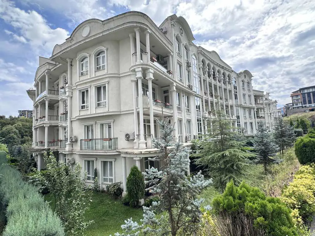 ZERAY GÜNEŞİ SİTESİNDE 3+1 BAHÇE KATI
