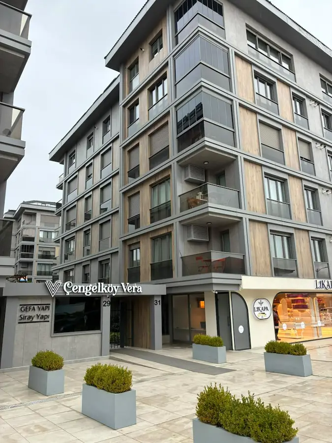 ÇENGELKÖY VERA SİTESİ KİRALIK 2+1 DAİRE 