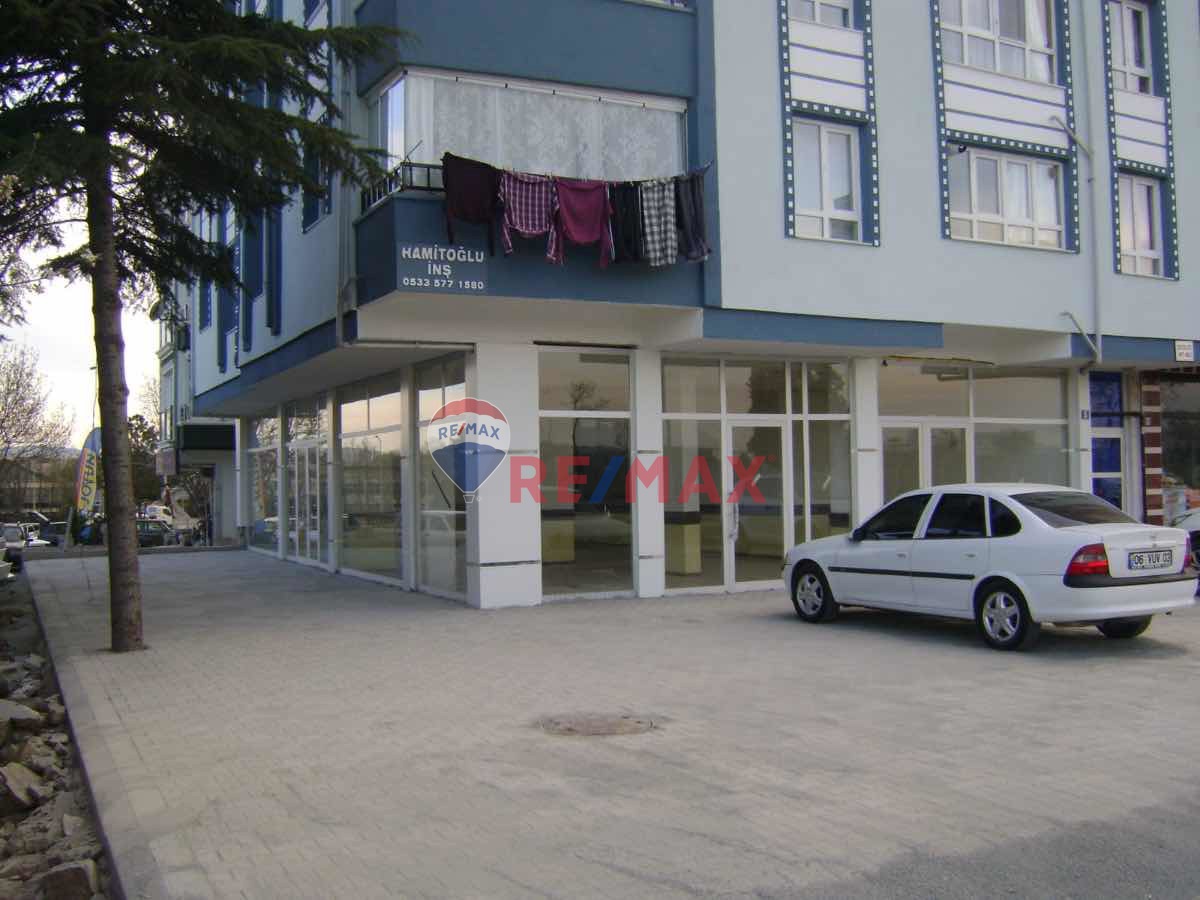 ŞEKER MAHALLESI’NIN EN İŞLEK NOKTASINDA GENIŞ VE KULLANIMA HAZIR DÜKKAN