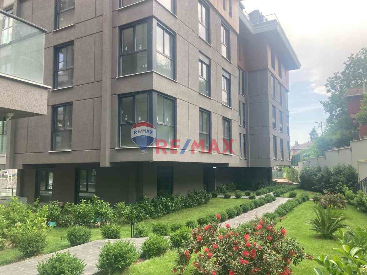 BEYKOZ PROJESI PAŞA MAHAL EVLERI 1+1 SATILIK BAHÇE KATI