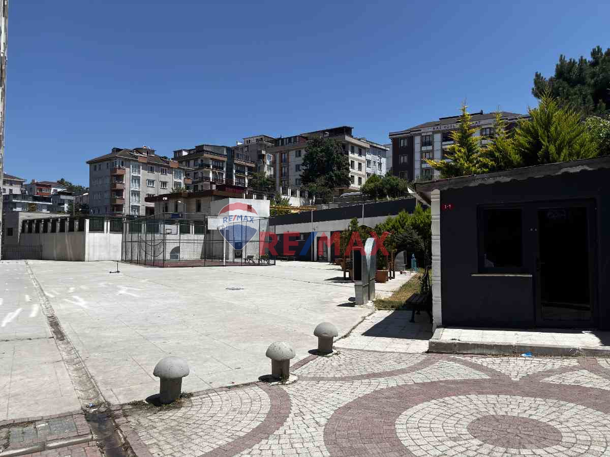 SANCAKTEPE YUNUS EMRE MH. YENIŞEHIR SITESINDE 1+1 SATILIK DAIRE