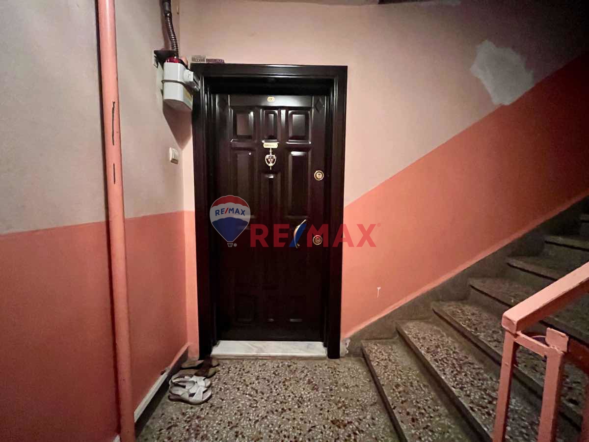 REMAX BEYAZ SELIMZADE MAHALLESI'NDE 2+1 KOMBILI SATILIK DAIRE