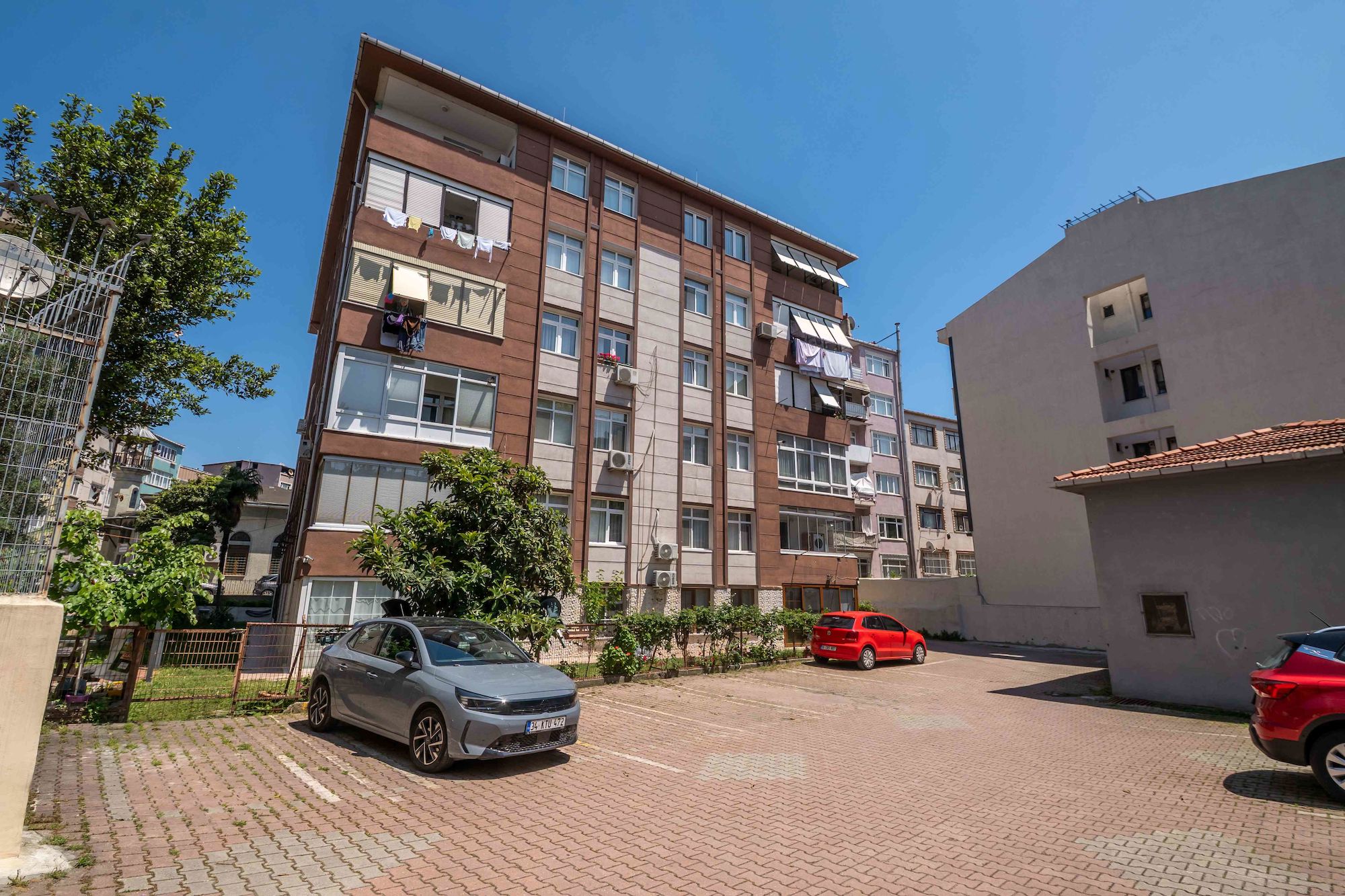 KAT MÜLKİYETLİ - OTOPARKLI - 3+1 ARA KAT - GÜNEY CEPHE  FERAH DAİRE - KAÇIRILMAZ FIRSAT