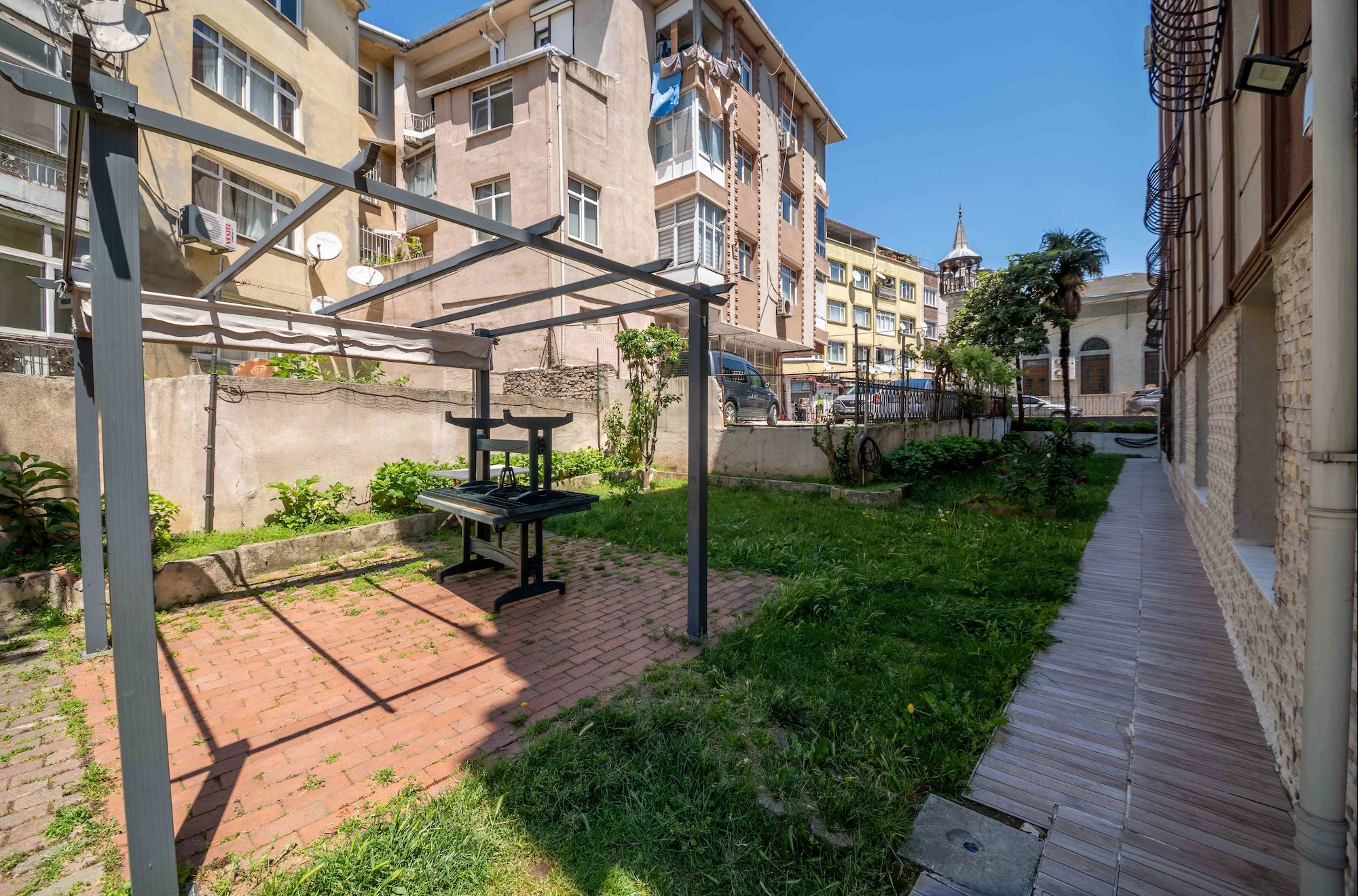 KAT MÜLKİYETLİ - OTOPARKLI - 3+1 ARA KAT - GÜNEY CEPHE  FERAH DAİRE - KAÇIRILMAZ FIRSAT