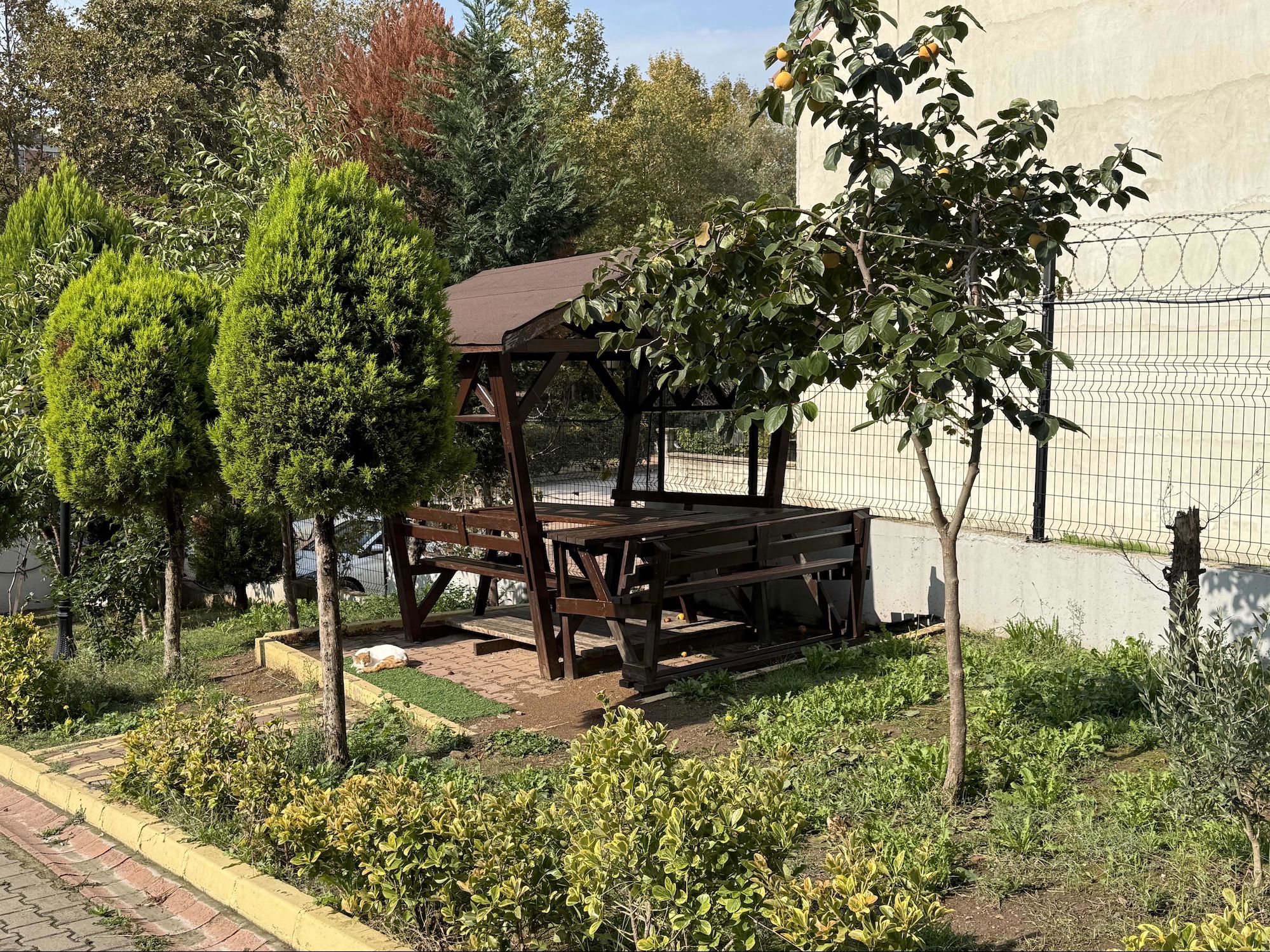 DERİNCE 60 EVLER GARDENPARK SİTESİ 2+1 SATILIK DAİRE