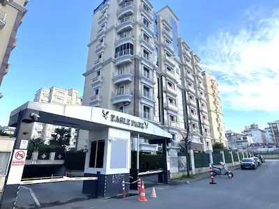 KARTAL SAHİLDE EAGLE PARK SİTESİ’NDE SATILIK 3+1 DAİRE