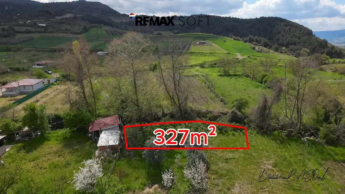 REMAX SOFT BARIŞ BAŞOL'DAN GEYVE SAFİBEY'DE 327 M² SATILIK TARLA