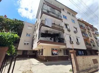 KONUKSEVER'DE SATILIK 3+1 GİRİŞ DAİRE