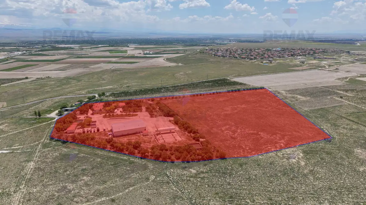 REMAX AVLU'DAN NİĞDE'DE SATILIK SANAYİ İMARLI  50.377 M² ARSA