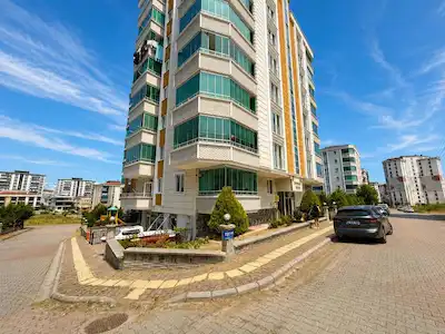 CAGALOGUNA 300 METRE YÜKSEK KREDİLİ