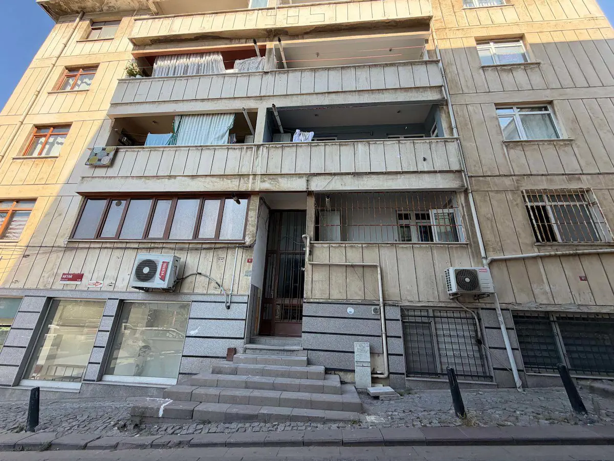 ÜMRANIYE ATAKENT MITHATPAŞA CADDESI'NDE 60 M² KIRALIK DÜKKAN & DEPO