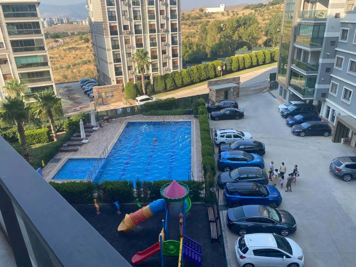 ULUKENT  GÜLTEKIN PERA 2 SITESINDE SIFIR  1+1 KİRALIK DAİRE