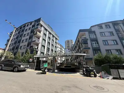 GEBZE BARIŞ MAHALLESI KONAK CITY SITESI'NDE 3+1 SATILIK DAIRE