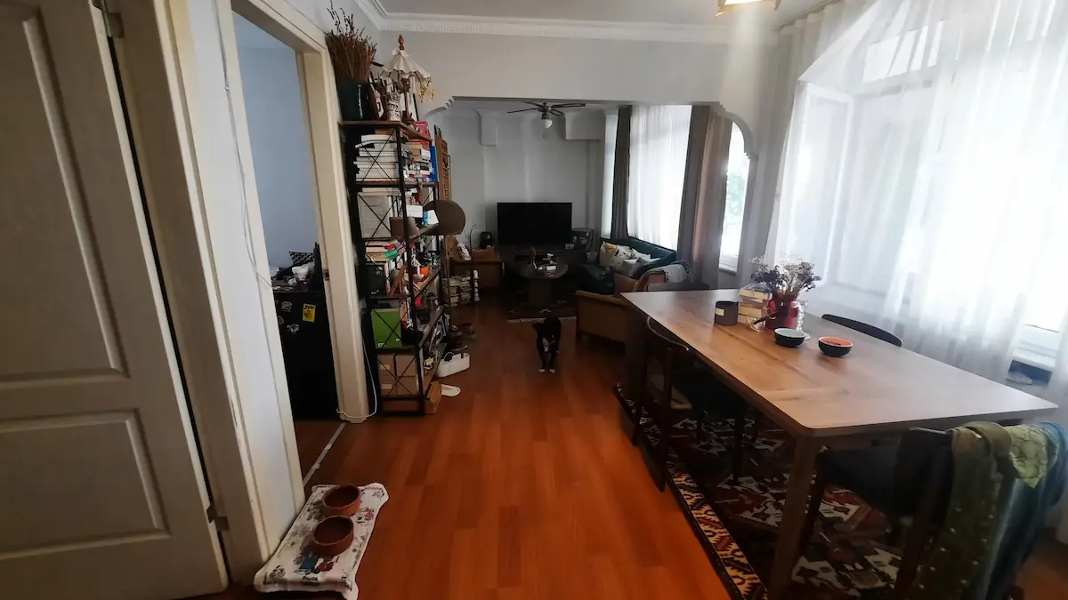 KADIKÖY CAFERAĞA MODA CEDDESINDE SATILIK 2+1 DAIRE