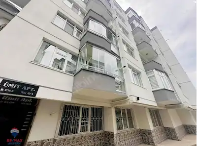KILIÇDEDE MAH. SİTE İÇERİSİNDE 2+1 DAİRE