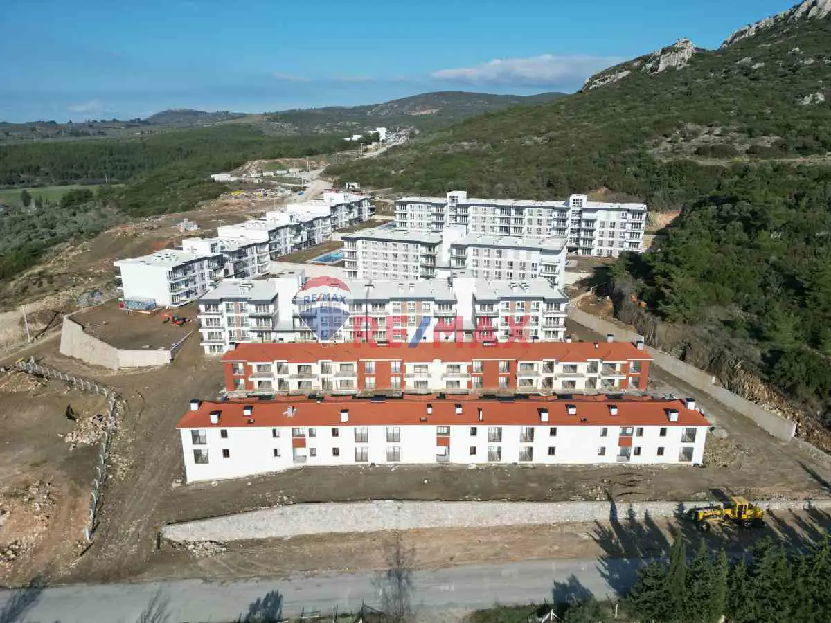 KUŞADASI EŞİN VADİ SİTESİ'DE DOĞA İÇİNDE KİRALIK 2+1 DAİRE