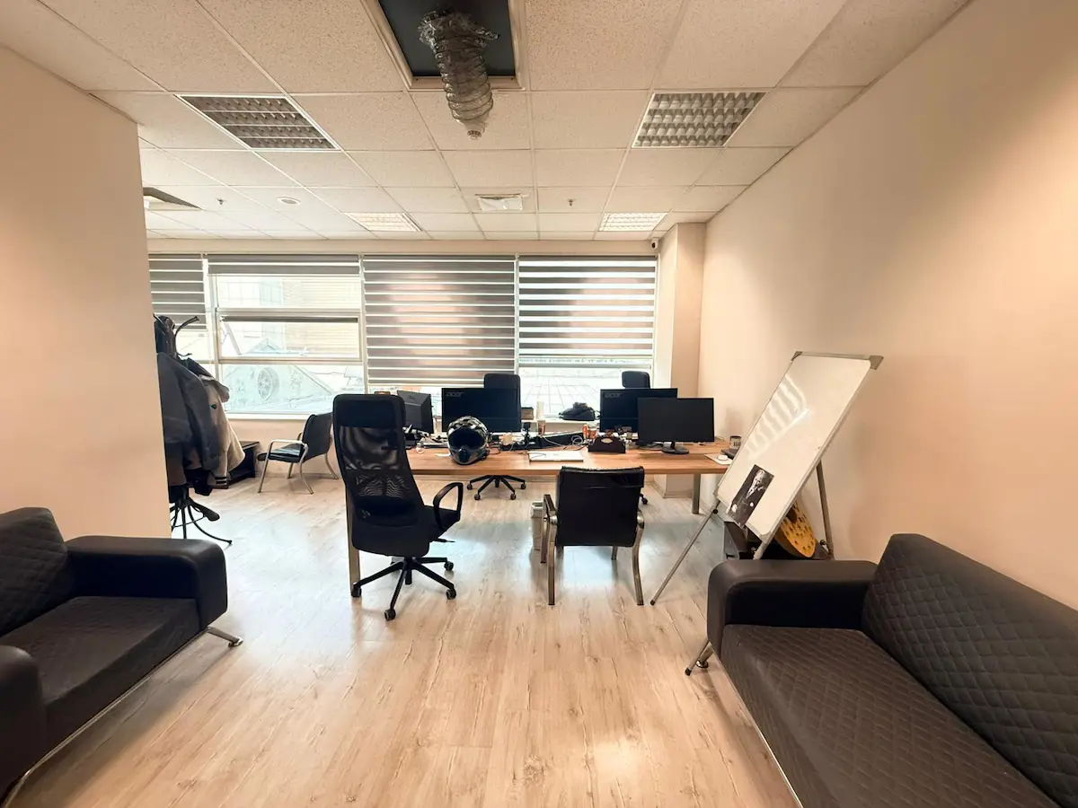 KUYUMCUKENT PLAZA 1’DE 35 M² SATILIK OFİS