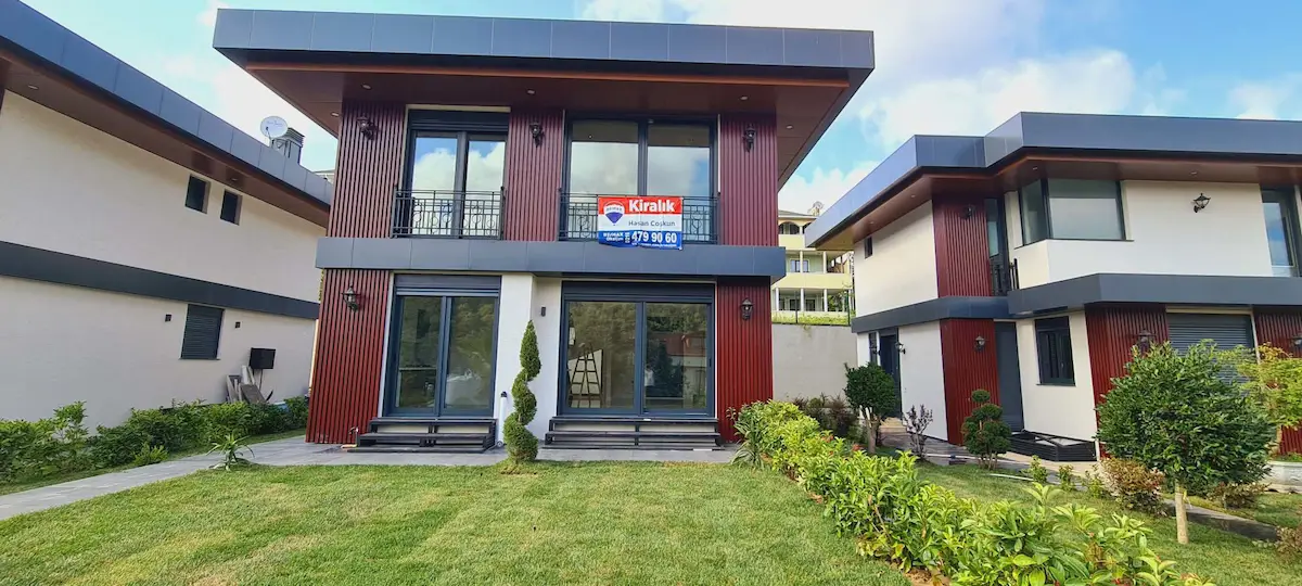 DOĞA MANZARALI, SIFIR KIRALIK 5+1 LÜKS VILLA