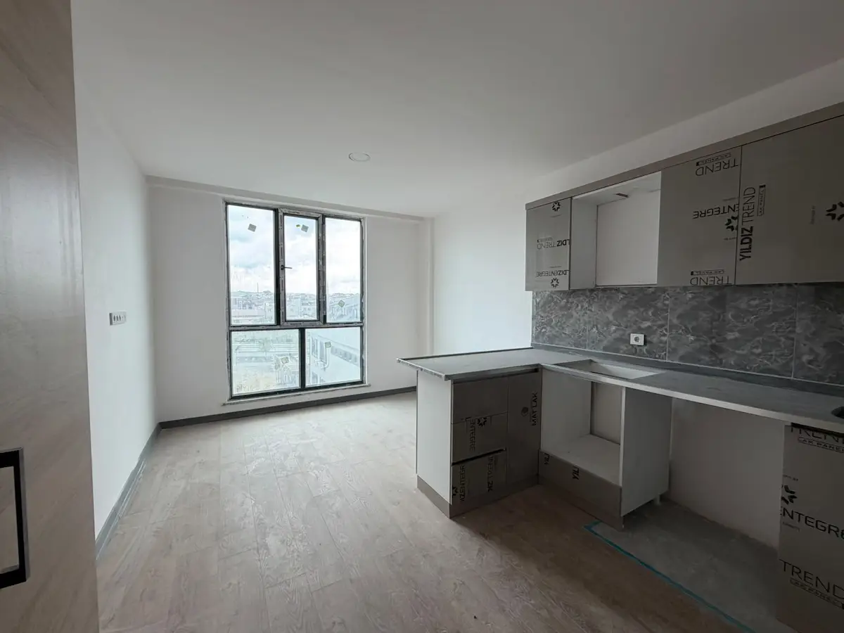 ARNAVUTKÖY KARLIBAYIR SUSA'DA KİRALIK 1+1 DAİRE | HAVALİMANI SERVİS GÜZERGAHINDA 