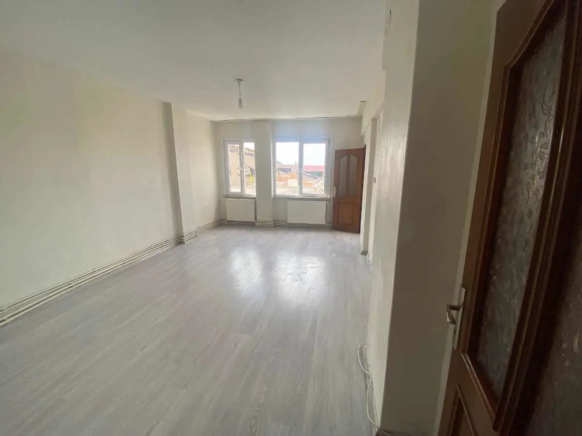 KANARYA MAHALLESI'NDE FIRSAT 2+1 DAIRE (4. KAT, 100M²)