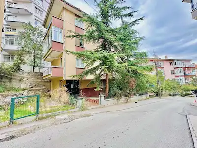 SEYRANBAĞLARI’NDA KATTA TEK DAİRE KİLERLİ SATILIK 3+1