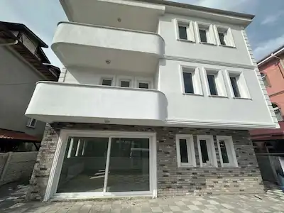 SERDİVAN ARABACIALANI MAH.KOMPLE YENİLENMİŞ SATILIK 2+1 DAİRE.