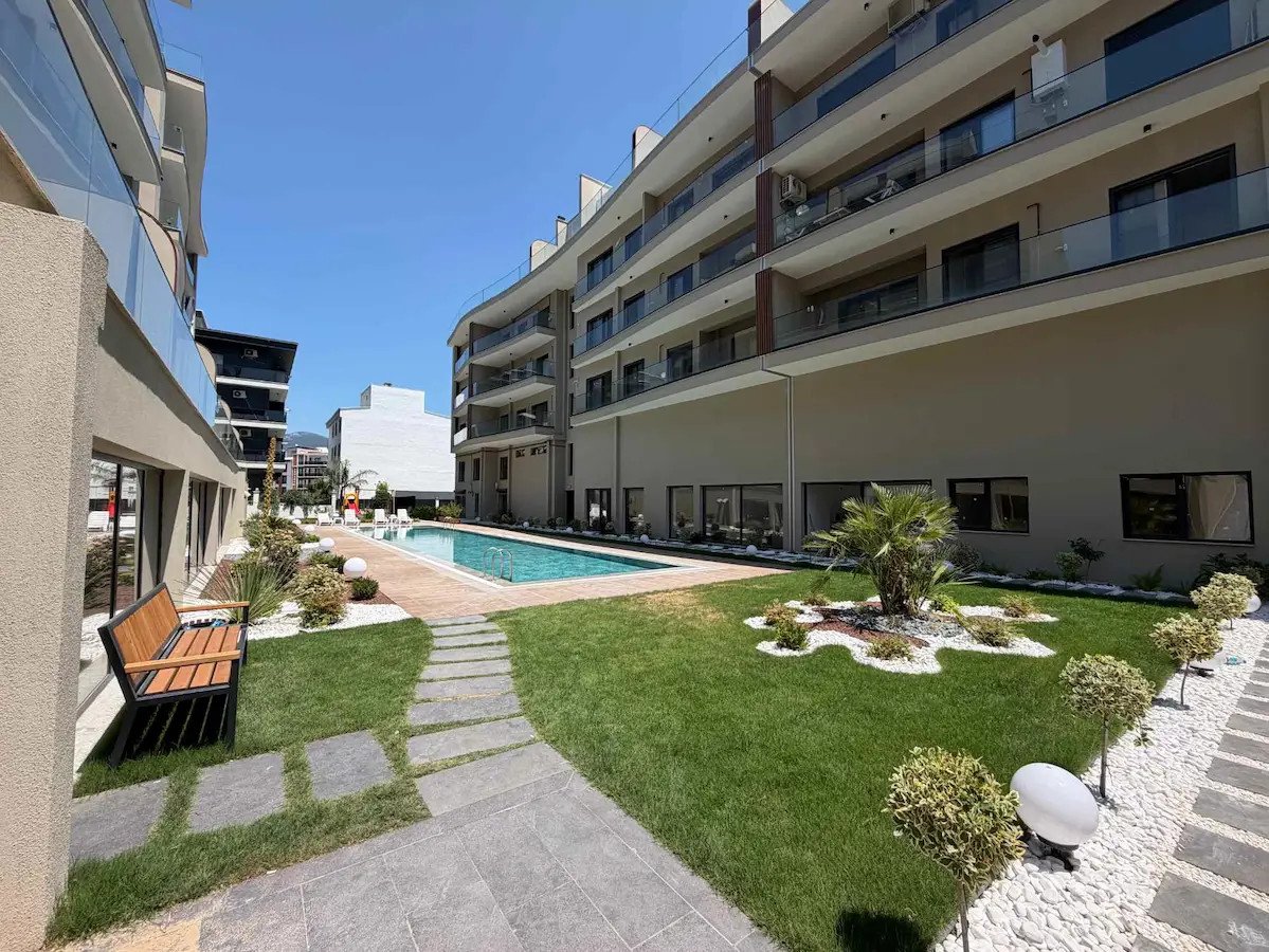 KEMALPAŞA ULUCAK MAHALLESI'NDE SÜPER LÜKS SATILIK 1+1 DAIRE