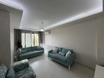 REMAX ARMA’DAN BUCA YAYLACIK MAH MERKEZİ KONUMDA SATILIK FULL EŞYALI 2+1 ARA KAT DAİRE