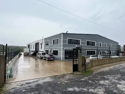 DILOVASI TEPECIKTE SATILIK 2500 M² DEPO-FABRIKA-İMALATHANE