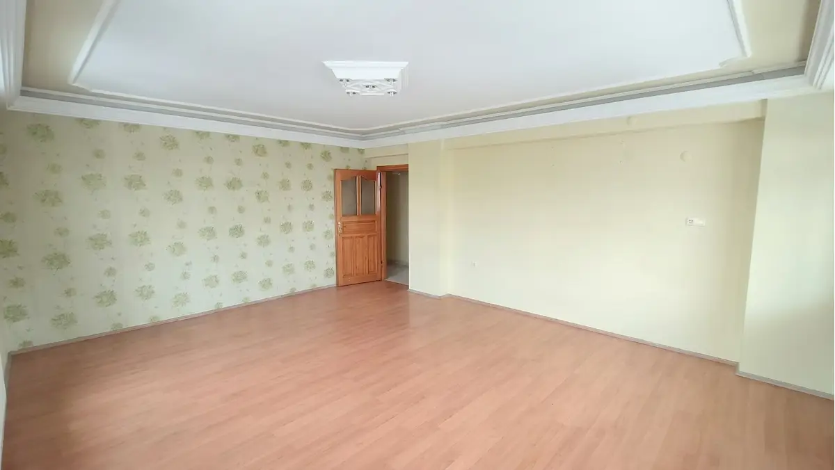 RE/MAX İNCİ'DEN BAHÇELİEVLER ASUVA PARK YAKINI SATILIK 3+1 DAİRE 