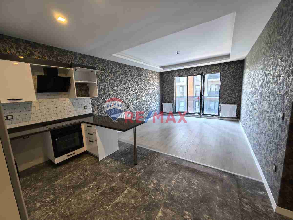 METROPOL REZİDANS'TA KİRALIK GENİŞ TİP 1+1