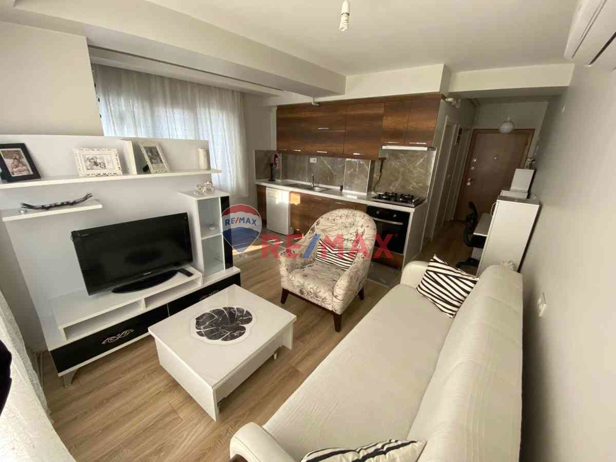 DEÜ İKTİSAT FAKÜLTESİ YANI KİRALIK 1+1 DAİRE SERDAR REMAX JOLLY