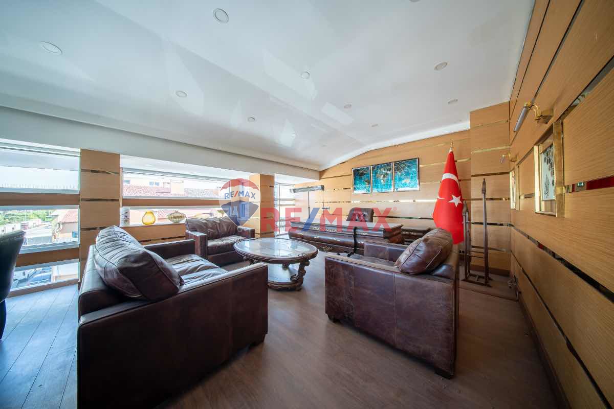 GİMAT ÖZ ANKARA BULVAR CEPHELİ KÖŞEDE SATILIK TİCARİ BİNA