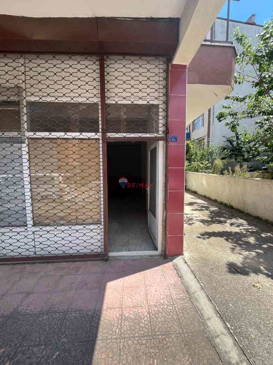 REMAX NATURAL'DEN GÖLCÜK DONANMA MAHALLESINDE DEPO&ANTREPO