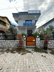 AVŞA ADASI TÜRKELİ MAHALLESİNDE SATILIK TRİPLEKS VİLLA!!!