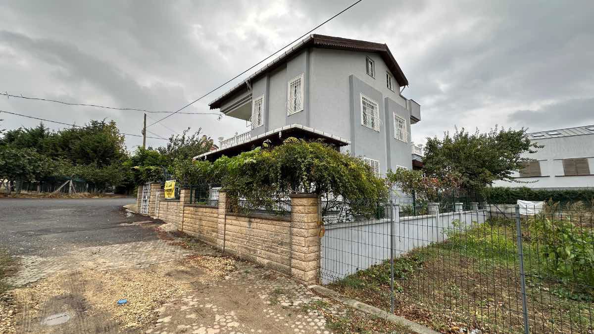 GÜZELCE'DE DENİZ MANZARALI  SATILIK FOURLEX VİLLA