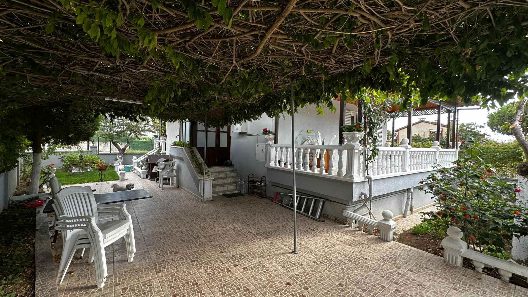 GÜZELCE'DE DENİZ MANZARALI  SATILIK FOURLEX VİLLA