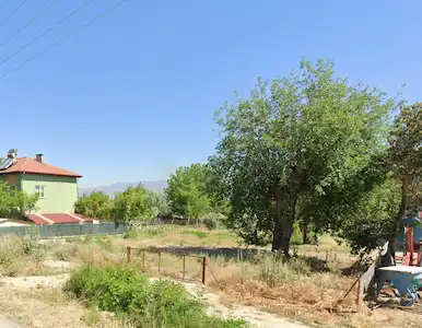 REMAX MODEL DEN GÜZELKÖY DE SATILIK 1044M² KONUT IMARLI ARSA