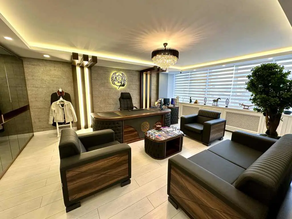MECIDIYENİN KALBİNDE YENİLENMİŞ SATILIK OFİS