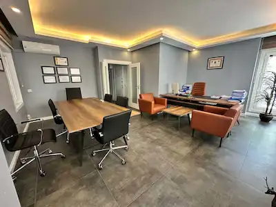 FENERYOLU FAHRETTİN KERİM GÖKAY CADDESİ ÜZERİNDE KİRACILI FULL EŞYALI OFİS