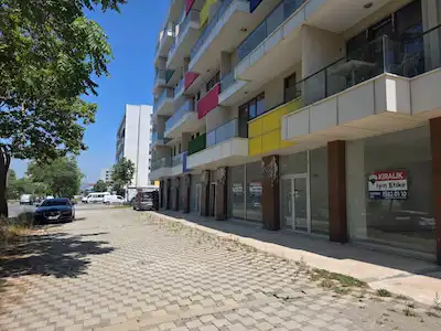 TABELA DEĞERİNİN YÜKSEK OLDUĞU CADDE ÜZERİ KİRALIK DÜKKAN